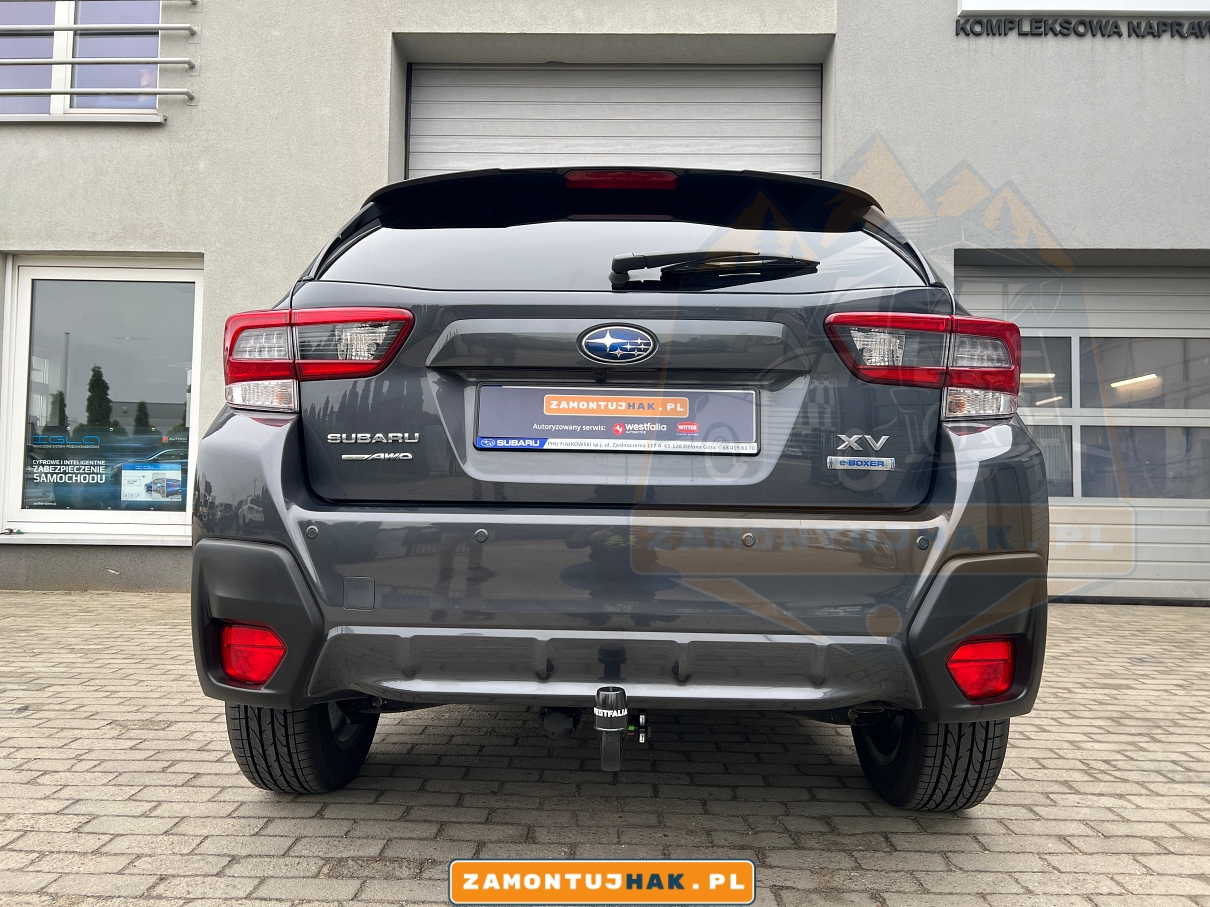 zdjęcie Subaru XV 2022 z zamontowanym hakiem holowniczym